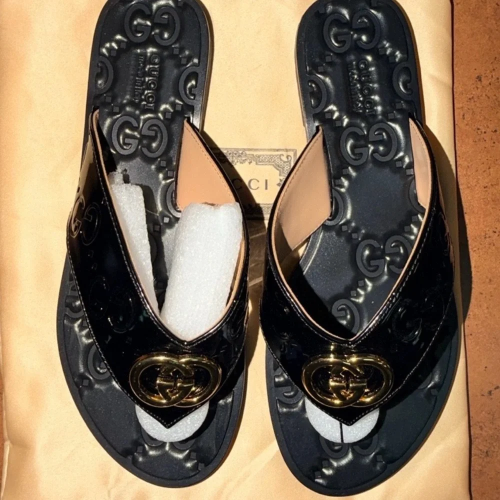 GG Black Patent Thong Sandals with Gold Double G -37 - Picture 3 of 8